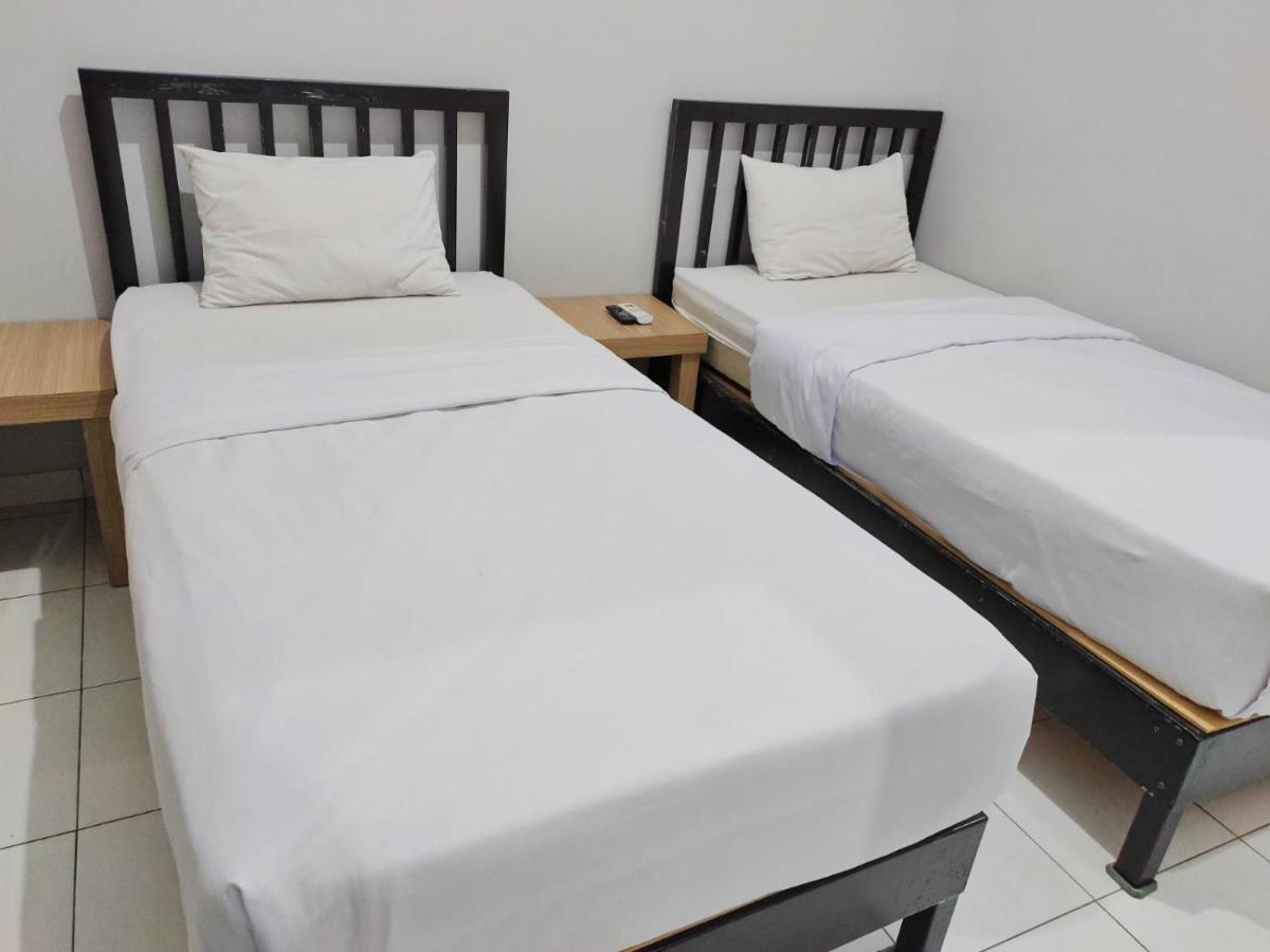 Hotel Syariah Tremigo Guesthouse Cirebon Luaran gambar